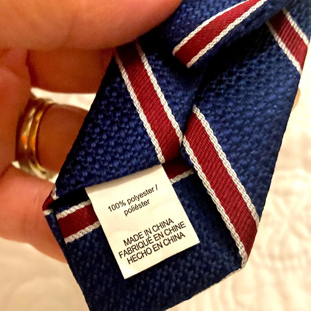 Clip on tie for boys size youth Medium Large